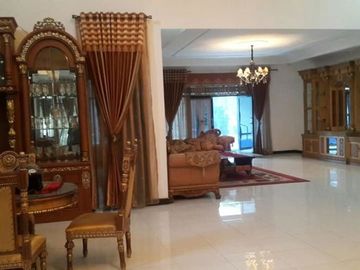 Dijual Rumah Mewah ada Kolam Renang Cijaura Girang Bandung