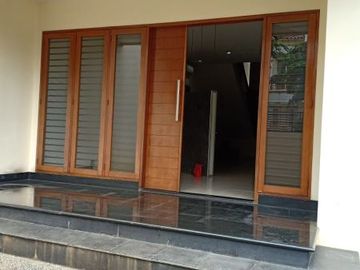 Dijual Rumah tinggal Diperumahan Permata Buana Jakarta Barat 2 Lantai Siap Huni