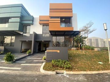 "NEW CLUSTER MOZART LAKE VIEW @Symphonia Summarecon Serpong