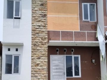 RUMAH SIAP HUNI 2 LANTAI DEKAT PEMDA KULONPROGO