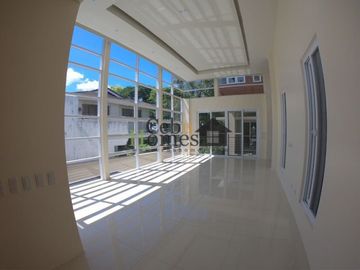 Multi-level House in Prime Ma. Luisa