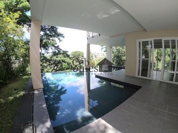 Multi-level House in Prime Ma. Luisa