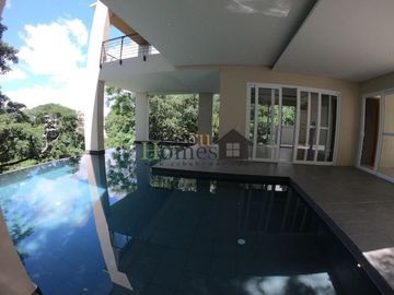 Multi-level House in Prime Ma. Luisa
