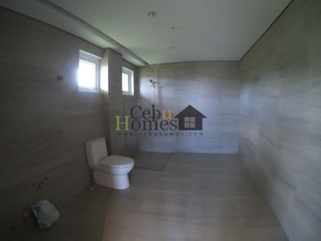 Multi-level House in Prime Ma. Luisa