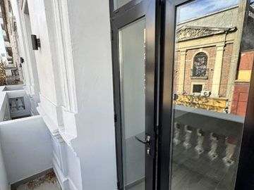 Venta Gran Monoambiente a Estrenar en Edificio de Categoría