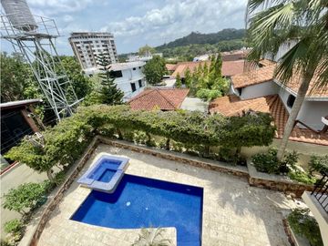 SE VENDE HERMOSA CASA AMOBLADA EN LA ALAMEDA $625,000