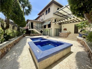 SE VENDE HERMOSA CASA AMOBLADA EN LA ALAMEDA $625,000