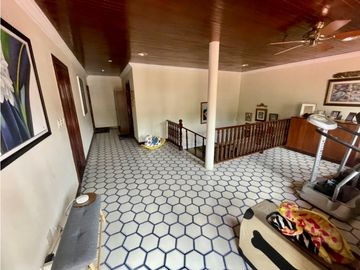 SE VENDE HERMOSA CASA AMOBLADA EN LA ALAMEDA $625,000