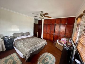 SE VENDE HERMOSA CASA AMOBLADA EN LA ALAMEDA $625,000