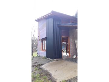 EN VENTA AMPLIA CASA DE 150 M2 EN LAGO PUELO CA-227