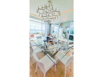 PENTHOUSE ESPECTACULAR  AMOBLADO PH YACHT CLUB PISCINA PRIVADA