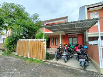 Rumah siap huni perumahan purwomartani baru