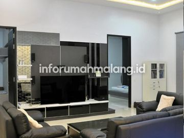 Rumah Mewah Dijual Di Riverside Malang,