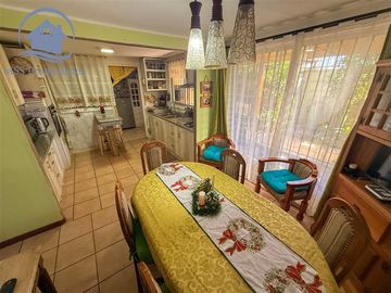 Casa 4D 4B en Condominio Cerrado 3 Estac. Puente Alto