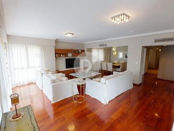 Departamento en venta, 4 ambientes, con cochera y baulera. Vicente López, sobre Avenida Libertador.