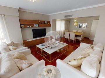 Departamento en venta, 4 ambientes, con cochera y baulera. Vicente López, sobre Avenida Libertador.