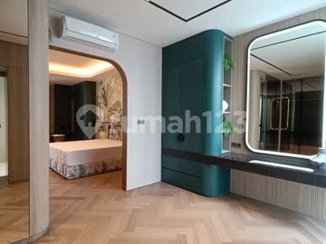 Rumah Mewah Furnished Pik, Area Full View Laut dan Golf
