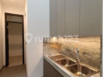 Rumah Mewah Furnished Pik, Area Full View Laut dan Golf