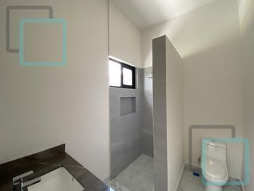 CASA EN VENTA PEDREGAL DE LA MONTAÑA ZONA CARRETERA NACIONAL MONTERREY