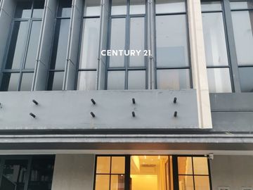 DISEWAKAN RUKO 3 LANTAI  NORTHRIDGE BUSINESS CENTRE BSD
