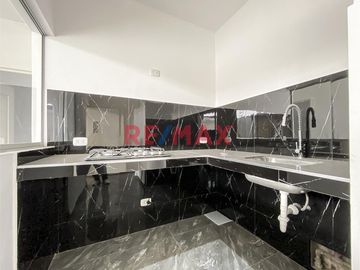 OPORTUNIDAD DE NEGOCIO O VIVIENDA!!!

SE VENDE CASA DE 3 PISOS!!! EN ESQUINA !!! RODEADO DE VIVIENDAS , TIENDAS , A 4 CUADRAS DE LA AV TUPAC AMARU C