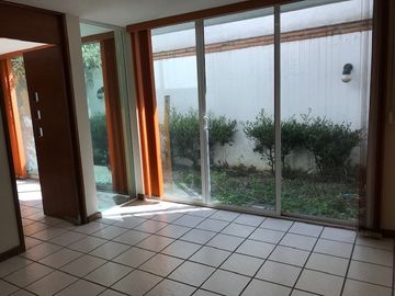 Casa en venta Fuentes De San Germain zona La Recta Cholula, UDLAP.