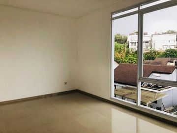 4 Bedroom House for sale