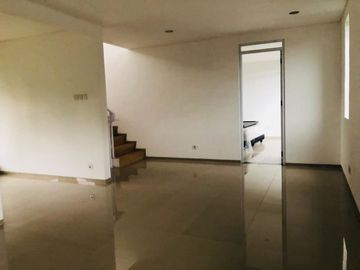 4 Bedroom House for sale