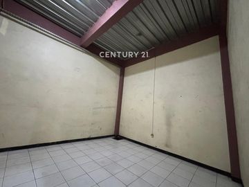 Gudang Strategis Dekat Tol Bintara Bekasi Akses Kontainer SHM