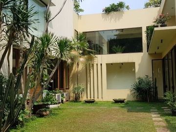 Rumah 2Lt, Unit Pojok, View Bagus, Prime Area Puri Cinere
