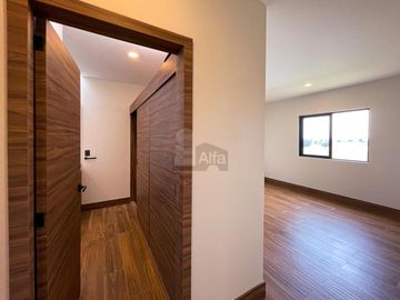Residencia moderna de estilo californiano con vista al Lago en Metepec