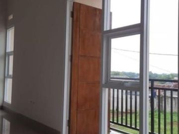 Rumah 2 lantai di jalan abdul gani depok,strategis harga terjagkau