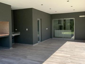 Casa a Estrenar en Fincas de Iraola 2