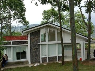 Rumah Semi Villa Dago