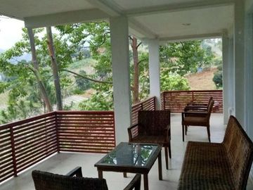 Rumah Semi Villa Dago