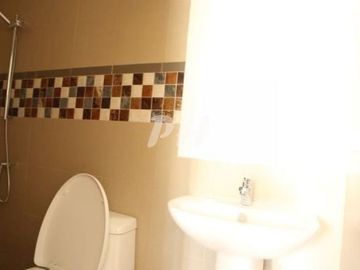 PH757 Spacious Townhouse For Sale In Visayas Avenue