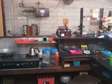 Rumah Usaha Dijual Banyu Urip Nol Jalan DN