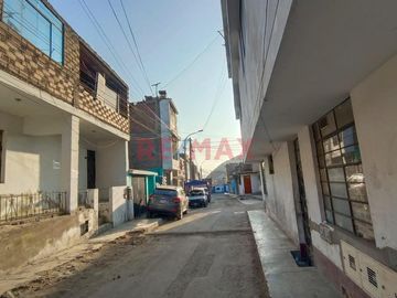 Venta De Casa De 2 Pisos En Collique – Precio De Remate