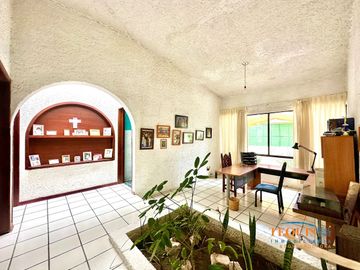 CASA EN VENTA UN PAR DE MIN DEL CENTRO DE TEQUISQUIPAN