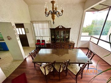 CASA EN VENTA UN PAR DE MIN DEL CENTRO DE TEQUISQUIPAN