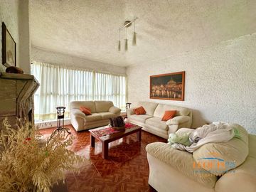 CASA EN VENTA UN PAR DE MIN DEL CENTRO DE TEQUISQUIPAN