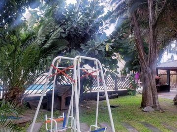 ¡GRAN OPORTUNIDAD… - INTERESANTE CASA DE DOS PLANTAS EN VILLA LUZURIAGA