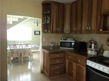 VENDO CASA DE 2 PISOS Y  TERRENO DE +2000M2  EN LA CONCEPCION- BUGABA