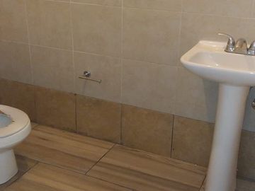 VENTA EDIFICIO CON DEPARTAMENTOS Y CASA EN VÉRTIZ NARVARTE EDI 3784 CM/YI