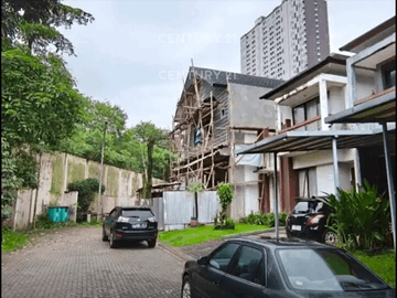 Dijual Rumah Di BSD City Komplek The Green