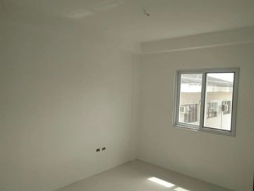 Modern House with 3 Bedroom for Sale in Cuayan Angeles City