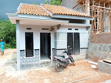Rumah murah pringsewu lokasi strategis di belakang MAN