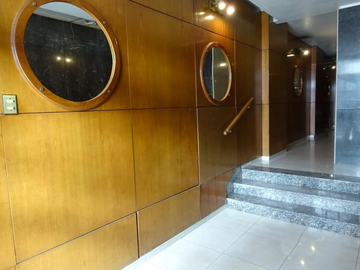 Departamento en Venta en Flores 2 ambientes 36 m2 + 24 m2 de balcón terraza en piso alto, al frente - Bolivia 100