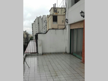 Departamento en Venta en Flores 2 ambientes 36 m2 + 24 m2 de balcón terraza en piso alto, al frente - Bolivia 100