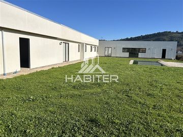 Exclusiva Parcela con Casa Mediterránea en Zapallar 4D 4B
